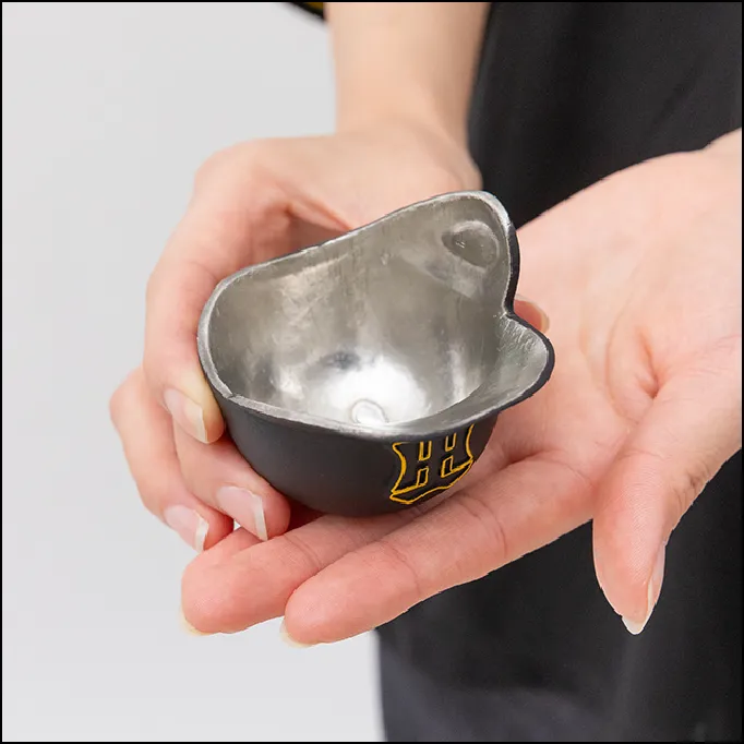 ヘルメットぐい呑み